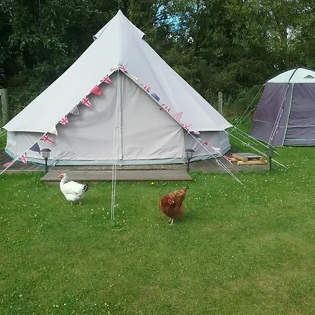 Yapham Holds Parque de Campismo York